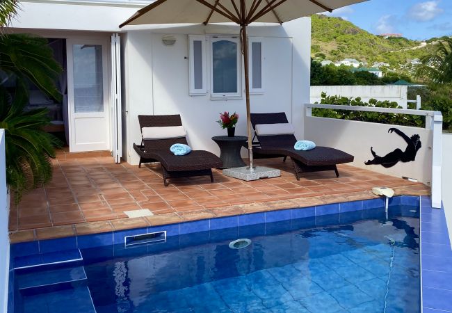 Villa en San Bartolomé - Maison Rose à Toiny es una bonita villa en el espíritu de St Barths. Villa en San Bartolomé - Maison Rose à Toiny es una bonita villa en el espíritu de St Barths.