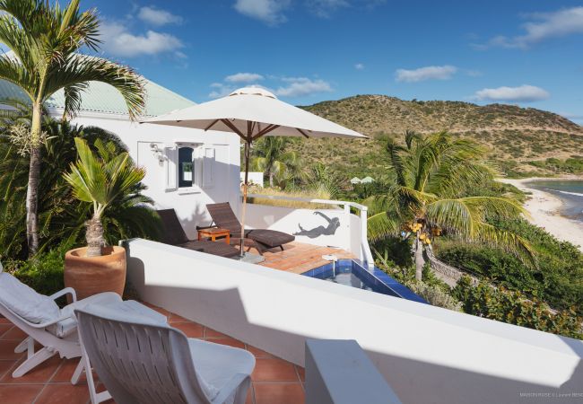 Villa en San Bartolomé - Maison Rose à Toiny es una bonita villa en el espíritu de St Barths. Villa en San Bartolomé - Maison Rose à Toiny es una bonita villa en el espíritu de St Barths.