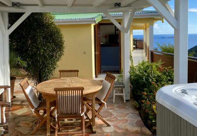 Terraza de la villa Natanya en Saint Barth. Terraza de la villa Natanya en Saint Barth.