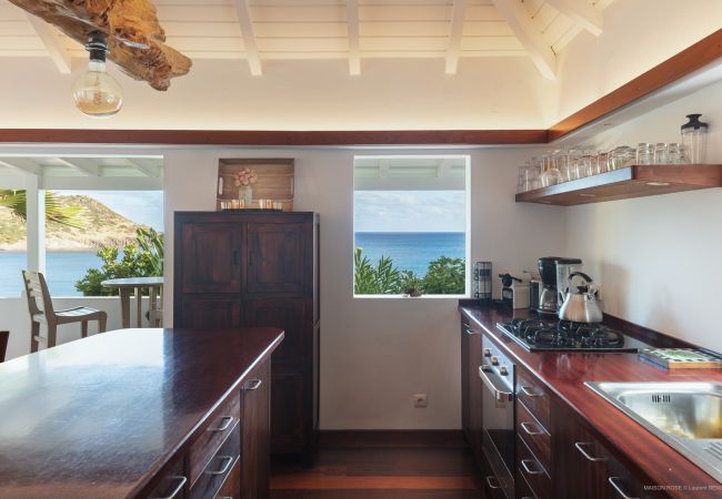 Villa à Saint Barthélemy - Maison Rose à Toiny est une jolie villa à l'esprit de St Barth. Villa à Saint Barthélemy - Maison Rose à Toiny est une jolie villa à l'esprit de St Barth.