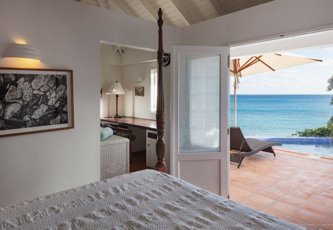 Villa à Saint Barthélemy - Maison Rose à Toiny est une jolie villa à l'esprit de St Barth. Villa à Saint Barthélemy - Maison Rose à Toiny est une jolie villa à l'esprit de St Barth.