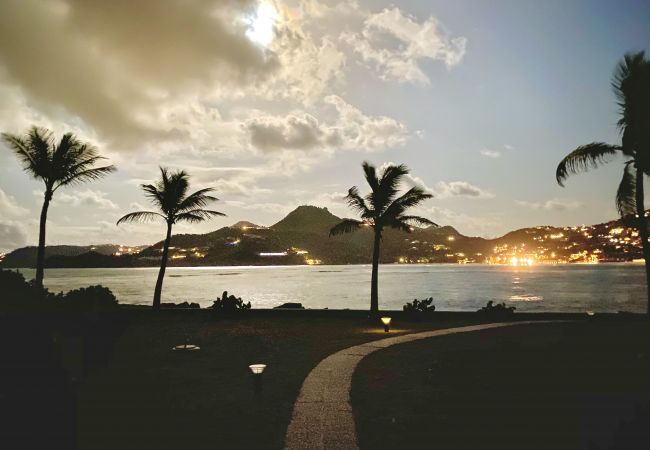 Villa à Saint Barthélemy - Cap Frehel les pieds dans l'eau à St Jean sur l'île de St Barth Villa à Saint Barthélemy - Cap Frehel les pieds dans l'eau à St Jean sur l'île de St Barth