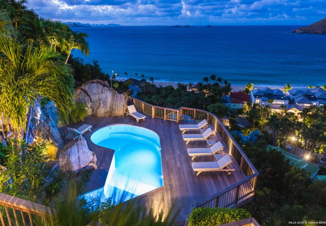 Villa à Saint Barthélemy - La villa ACAÏ offre une vue imprenable à Saint Barthelemy Villa à Saint Barthélemy - La villa ACAÏ offre une vue imprenable à Saint Barthelemy