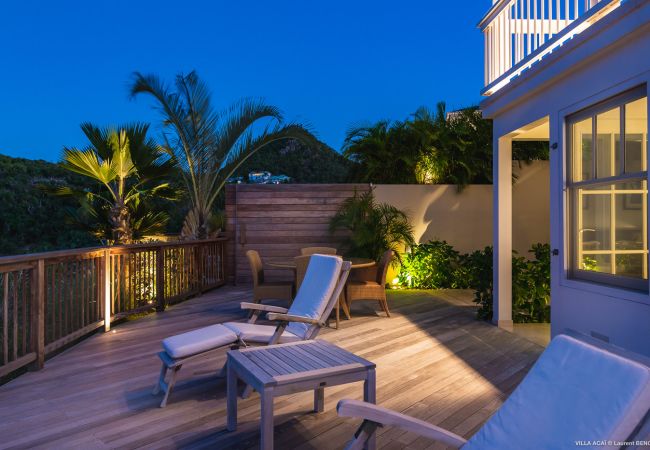 Villa à Saint Barthélemy - La villa ACAÏ offre une vue imprenable à Saint Barthelemy Villa à Saint Barthélemy - La villa ACAÏ offre une vue imprenable à Saint Barthelemy