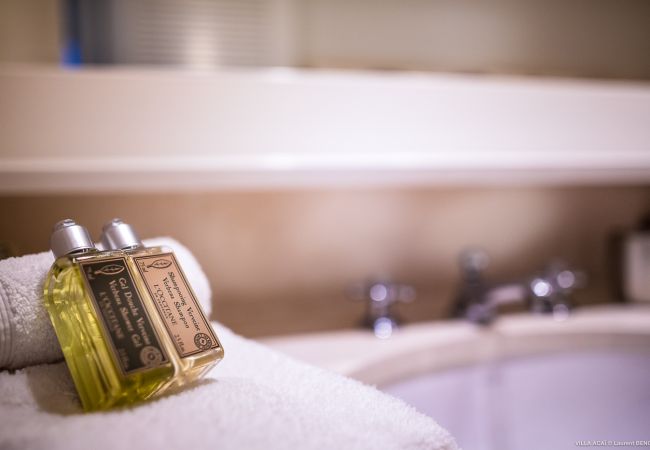 Villa à Saint Barthélemy - La villa ACAÏ offre une vue imprenable à Saint Barthelemy Villa à Saint Barthélemy - La villa ACAÏ offre une vue imprenable à Saint Barthelemy