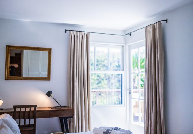 Villa à Saint Barthélemy - La villa ACAÏ offre une vue imprenable à Saint Barthelemy Villa à Saint Barthélemy - La villa ACAÏ offre une vue imprenable à Saint Barthelemy