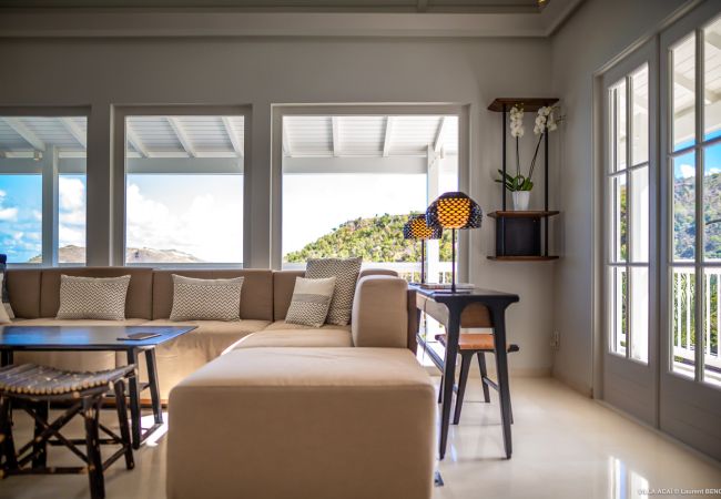 Villa à Saint Barthélemy - La villa ACAÏ offre une vue imprenable à Saint Barthelemy Villa à Saint Barthélemy - La villa ACAÏ offre une vue imprenable à Saint Barthelemy