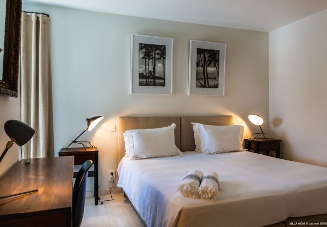 Villa à Saint Barthélemy - La villa ACAÏ offre une vue imprenable à Saint Barthelemy Villa à Saint Barthélemy - La villa ACAÏ offre une vue imprenable à Saint Barthelemy