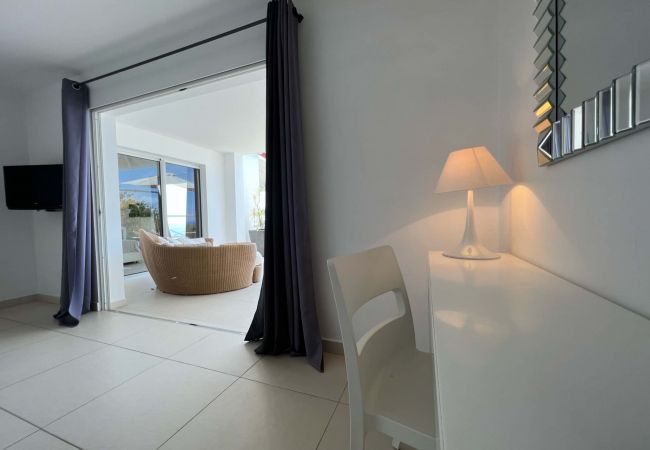 Villa à Saint Barthélemy - Allyre loue la belle VILLA DASHA à Saint Barthelemy Villa à Saint Barthélemy - Allyre loue la belle VILLA DASHA à Saint Barthelemy