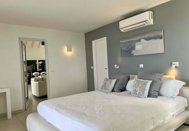 Villa à Saint Barthélemy - Allyre loue la belle VILLA DASHA à Saint Barthelemy Villa à Saint Barthélemy - Allyre loue la belle VILLA DASHA à Saint Barthelemy