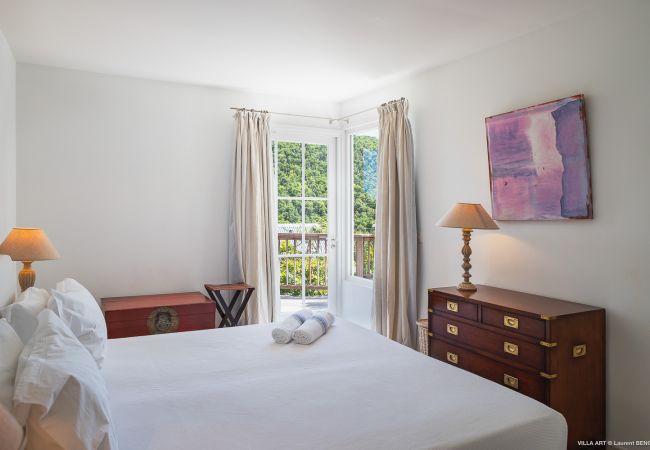 Villa à Saint Barthélemy - La villa ART offre une vue imprenable à Saint Barthelemy Villa à Saint Barthélemy - La villa ART offre une vue imprenable à Saint Barthelemy