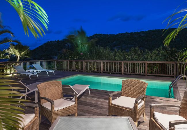 Villa à Saint Barthélemy - La villa ART offre une vue imprenable à Saint Barthelemy Villa à Saint Barthélemy - La villa ART offre une vue imprenable à Saint Barthelemy
