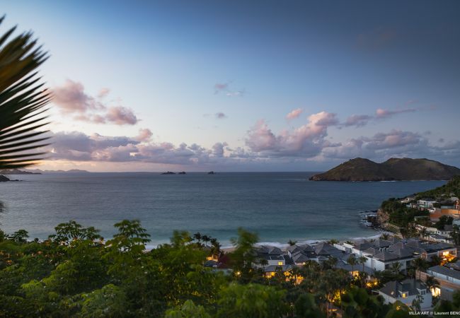 Villa à Saint Barthélemy - La villa ART offre une vue imprenable à Saint Barthelemy Villa à Saint Barthélemy - La villa ART offre une vue imprenable à Saint Barthelemy