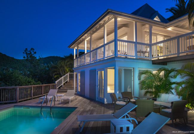 Villa à Saint Barthélemy - La villa ART offre une vue imprenable à Saint Barthelemy Villa à Saint Barthélemy - La villa ART offre une vue imprenable à Saint Barthelemy