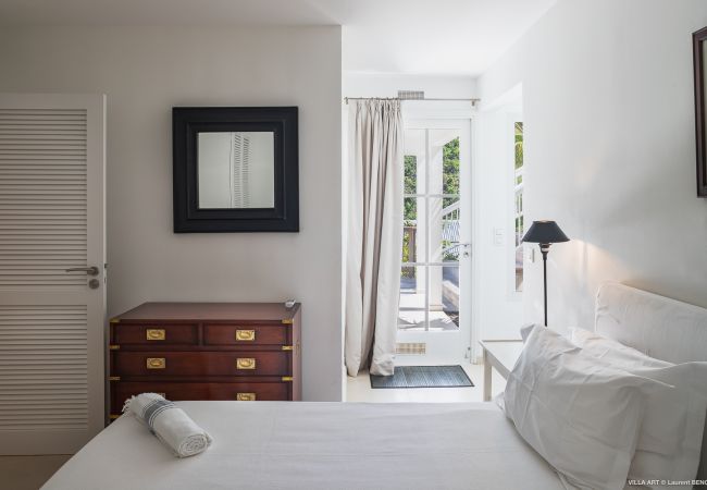 Villa à Saint Barthélemy - La villa ART offre une vue imprenable à Saint Barthelemy Villa à Saint Barthélemy - La villa ART offre une vue imprenable à Saint Barthelemy