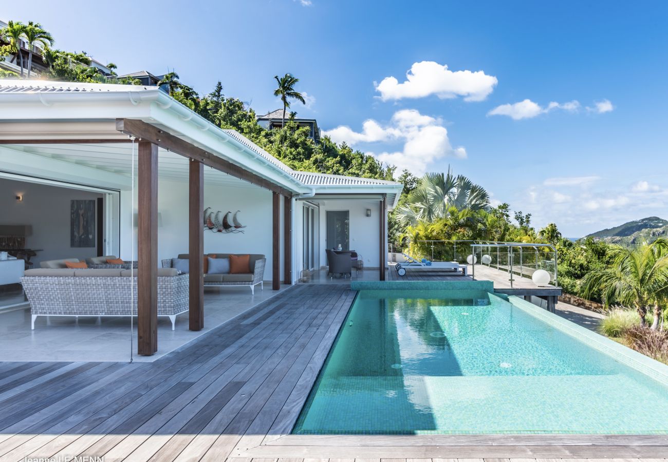 Villa a Saint Barthélemy - Isia est une villa très demandée à St Barth sur les hauteurs de St Jean Villa a Saint Barthélemy - Isia est une villa très demandée à St Barth sur les hauteurs de St Jean