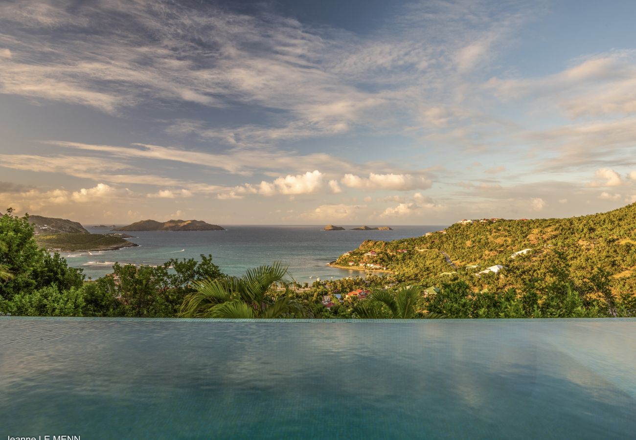 Villa a Saint Barthélemy - Isia est une villa très demandée à St Barth sur les hauteurs de St Jean Villa a Saint Barthélemy - Isia est une villa très demandée à St Barth sur les hauteurs de St Jean