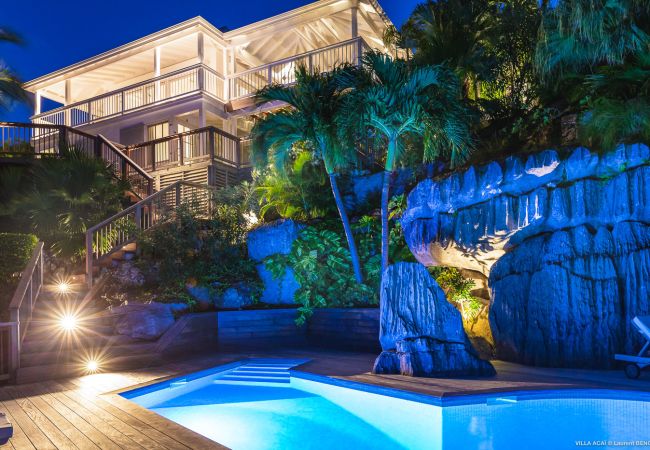 Villa a Saint Barthélemy - La villa ACAÏ offre une vue imprenable à Saint Barthelemy Villa a Saint Barthélemy - La villa ACAÏ offre une vue imprenable à Saint Barthelemy