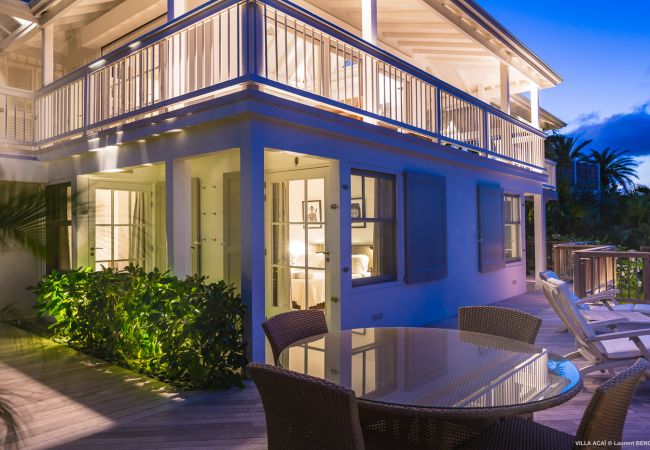 Villa a Saint Barthélemy - La villa ACAÏ offre une vue imprenable à Saint Barthelemy Villa a Saint Barthélemy - La villa ACAÏ offre une vue imprenable à Saint Barthelemy