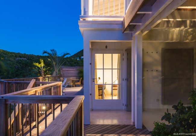 Villa a Saint Barthélemy - La villa ACAÏ offre une vue imprenable à Saint Barthelemy Villa a Saint Barthélemy - La villa ACAÏ offre une vue imprenable à Saint Barthelemy