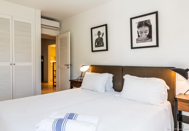 Villa a Saint Barthélemy - La villa ACAÏ offre une vue imprenable à Saint Barthelemy Villa a Saint Barthélemy - La villa ACAÏ offre une vue imprenable à Saint Barthelemy