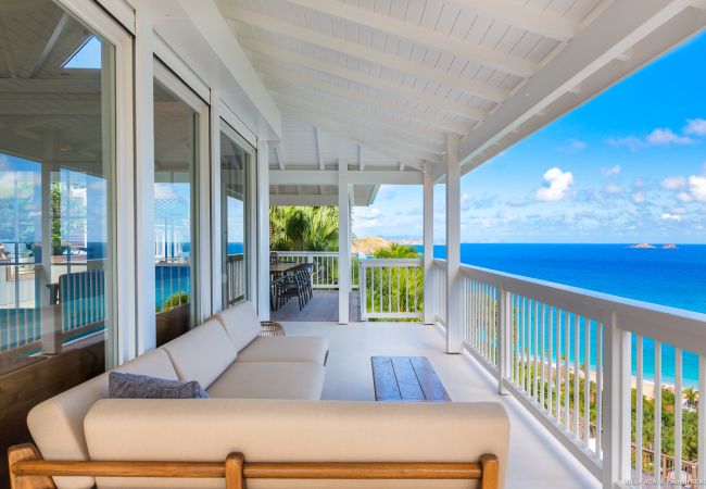 Villa a Saint Barthélemy - La villa ACAÏ offre une vue imprenable à Saint Barthelemy Villa a Saint Barthélemy - La villa ACAÏ offre une vue imprenable à Saint Barthelemy