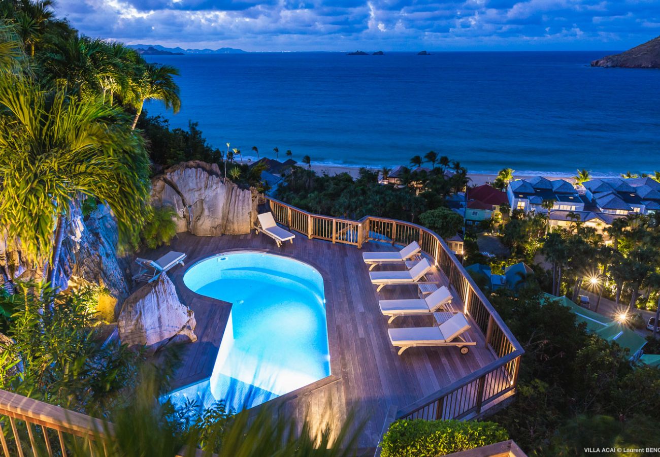 Villa a Saint Barthélemy - La villa ACAÏ offre une vue imprenable à Saint Barthelemy Villa a Saint Barthélemy - La villa ACAÏ offre une vue imprenable à Saint Barthelemy