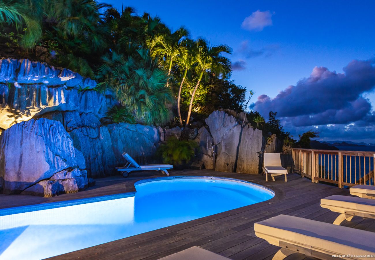 Villa a Saint Barthélemy - La villa ACAÏ offre une vue imprenable à Saint Barthelemy Villa a Saint Barthélemy - La villa ACAÏ offre une vue imprenable à Saint Barthelemy