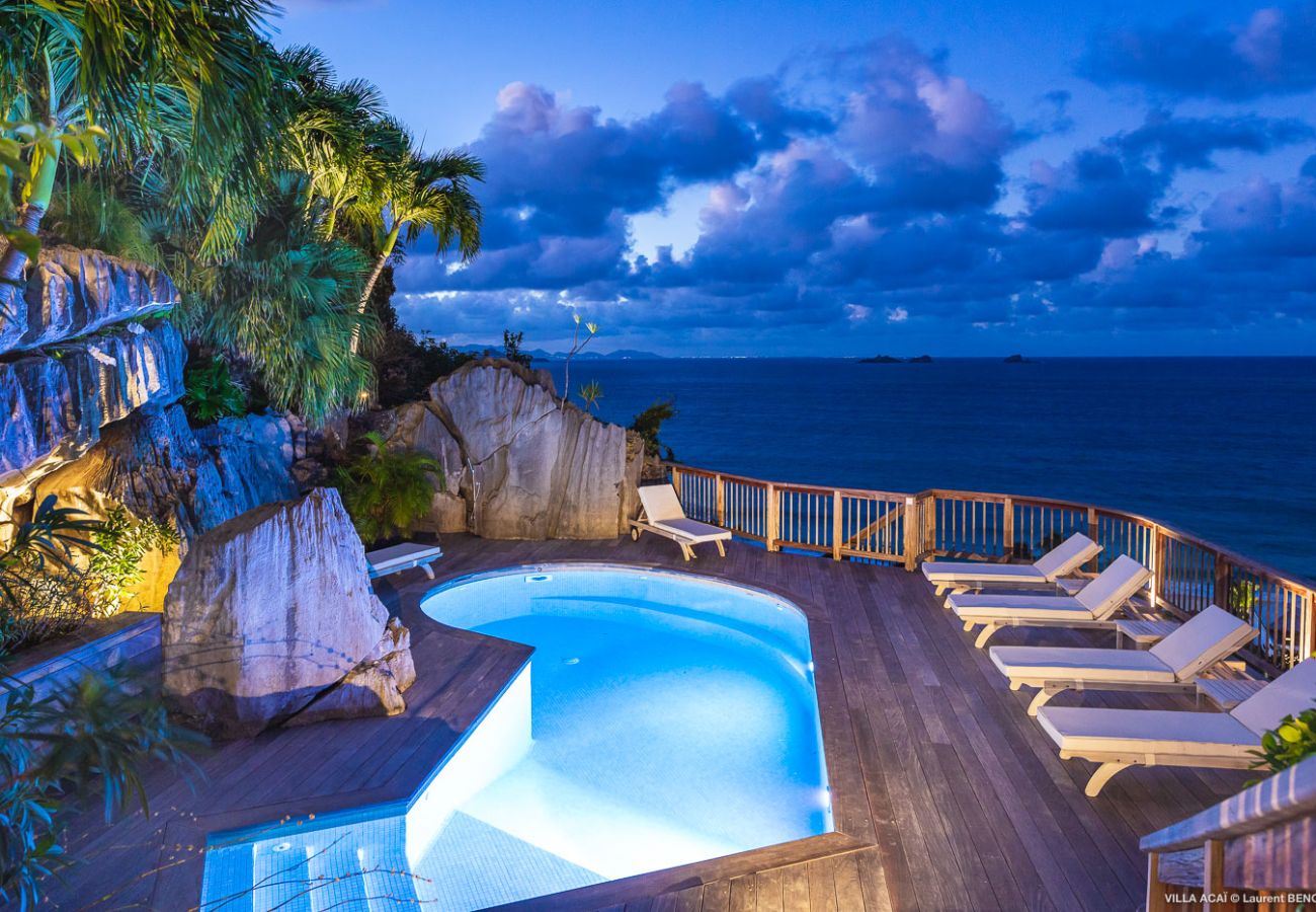 Villa a Saint Barthélemy - La villa ACAÏ offre une vue imprenable à Saint Barthelemy Villa a Saint Barthélemy - La villa ACAÏ offre une vue imprenable à Saint Barthelemy