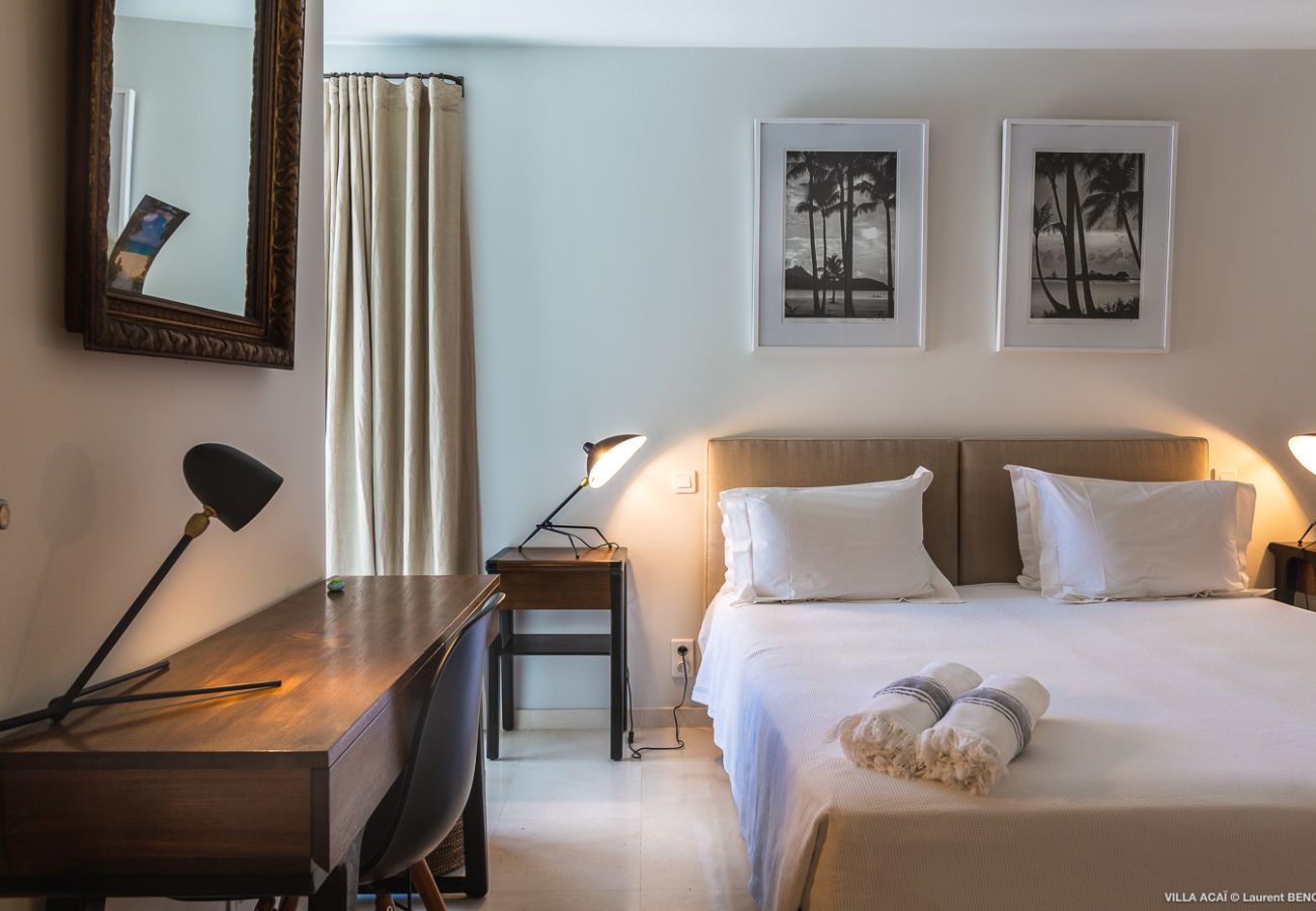 Villa a Saint Barthélemy - La villa ACAÏ offre une vue imprenable à Saint Barthelemy Villa a Saint Barthélemy - La villa ACAÏ offre une vue imprenable à Saint Barthelemy