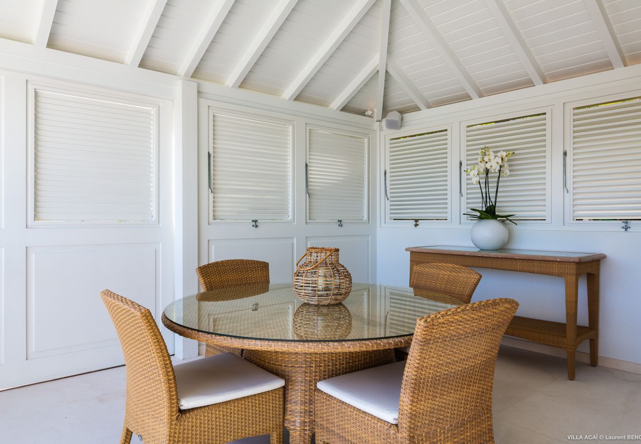 Villa a Saint Barthélemy - La villa ACAÏ offre une vue imprenable à Saint Barthelemy Villa a Saint Barthélemy - La villa ACAÏ offre une vue imprenable à Saint Barthelemy