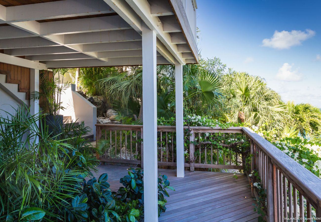 Villa a Saint Barthélemy - La villa ACAÏ offre une vue imprenable à Saint Barthelemy Villa a Saint Barthélemy - La villa ACAÏ offre une vue imprenable à Saint Barthelemy