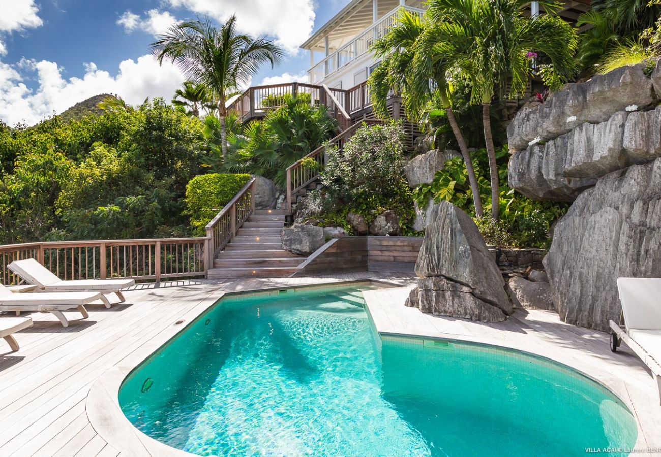 Villa a Saint Barthélemy - La villa ACAÏ offre une vue imprenable à Saint Barthelemy Villa a Saint Barthélemy - La villa ACAÏ offre une vue imprenable à Saint Barthelemy