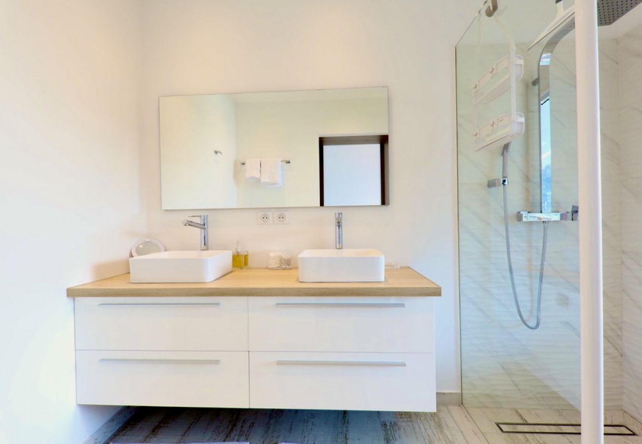 Villa a Saint Barthélemy - Villa Coucher de Soleil sur les hauteurs de Corossol Villa a Saint Barthélemy - Villa Coucher de Soleil sur les hauteurs de Corossol