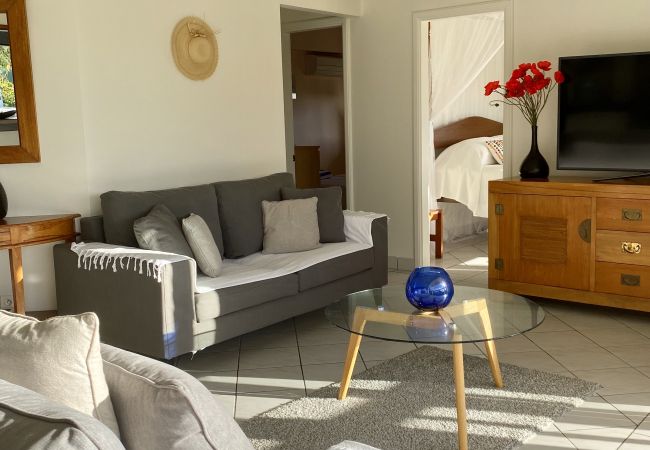 Living room of the rental villa Natanya in St Barths. Living room of the rental villa Natanya in St Barths.