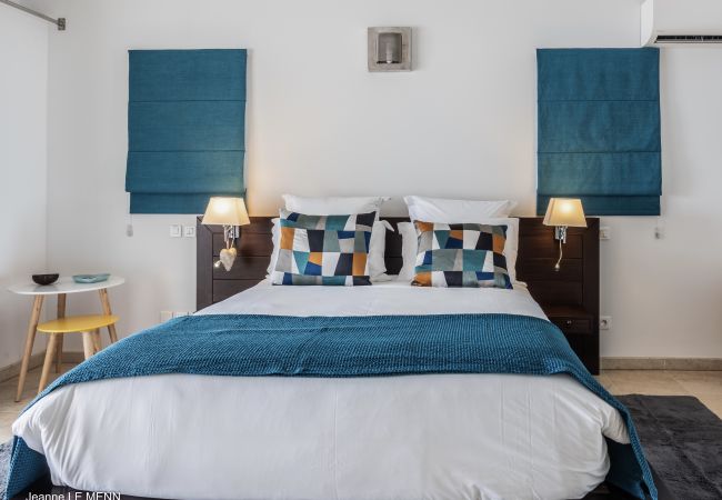 Guest room at Villa Isia in St Barth with direct access to the terrace. Guest room at Villa Isia