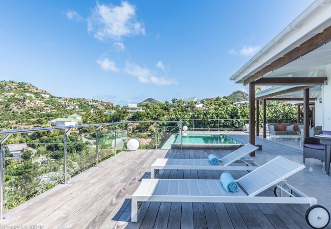 The deckchairs of Villa Isia are waiting for you in St Barths. Deckchairs by the pool of ISIA in St Barths