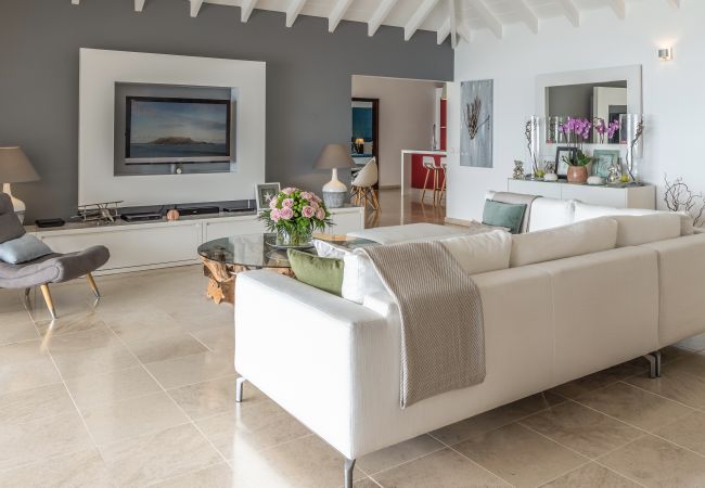 Villa in Saint Barthélemy - Isia is a very popular villa in St Barths on the heights of St Jean Villa in Saint Barthélemy - Isia is a very popular villa in St Barths on the heights of St Jean