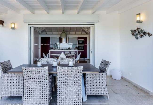 Villa in Saint Barthélemy - Isia is a very popular villa in St Barths on the heights of St Jean Villa in Saint Barthélemy - Isia is a very popular villa in St Barths on the heights of St Jean