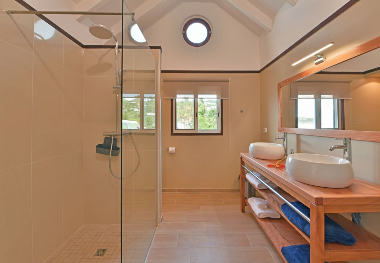 Terraced House in Saint Barthélemy - 4 bedroom house on the beach of Lorient in Saint Barthelemy Terraced House in Saint Barthélemy - 4 bedroom house on the beach of Lorient in Saint Barthelemy