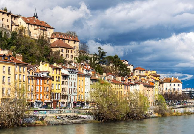 Apartment in Grenoble - Les Mûriers*** Apartment in Grenoble - Les Mûriers***