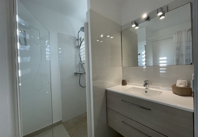 Villa in Saint Barthélemy - For Rent Contemporary Villa in Colombier ST BARTH Villa in Saint Barthélemy - For Rent Contemporary Villa in Colombier ST BARTH