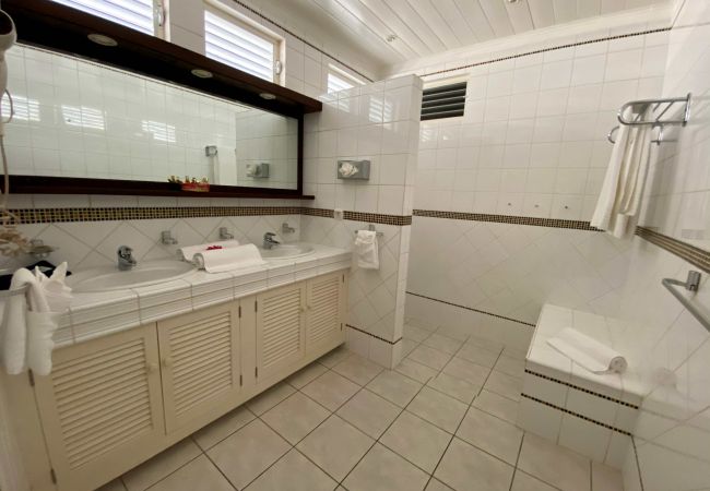 Villa in Saint Barthélemy - 	Famous colonial house of Doctor Vialenc in Gustavia Villa in Saint Barthélemy - 	Famous colonial house of Doctor Vialenc in Gustavia