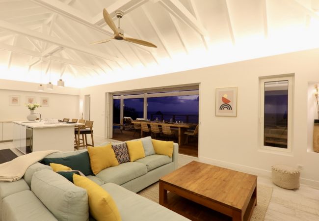 Villa in Saint Barthélemy - Villa Coucher de Soleil on the heights of Corossol Villa in Saint Barthélemy - Villa Coucher de Soleil on the heights of Corossol